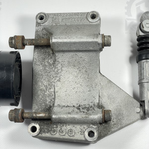 А6422340439 Крепление дополнительного кондиционера на Mercedes Sprinter W 906 3.0 OM642