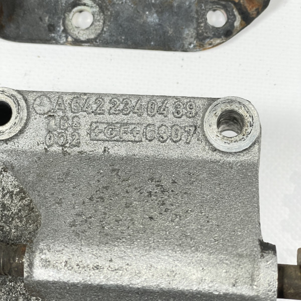 А6422340439 Комплект крепления дополнительного кондиционера на Mercedes Sprinter W 906 3.0 OM642