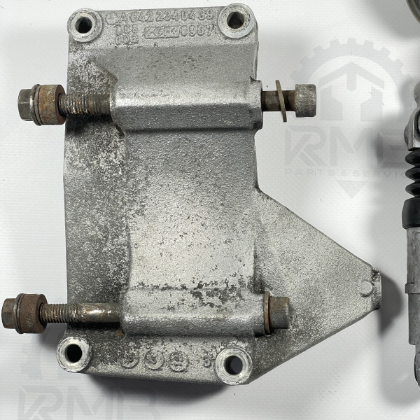 А6422340439 Комплект крепления дополнительного кондиционера на Mercedes Sprinter W 906 3.0 OM642