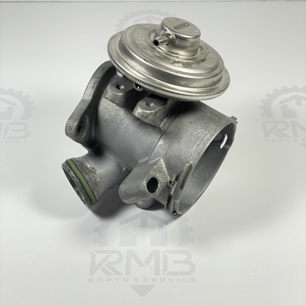 Клапан EGR - ЭГР на Mercedes C W203 E W210 ML270 W163 2.2 om611 2.7 om612 A6110900754