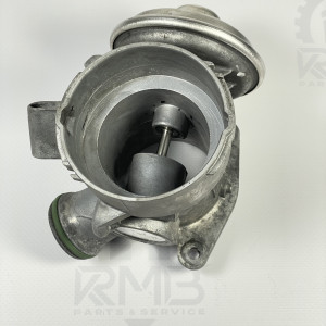 Клапан EGR - ЭГР на Mercedes C W203 E W210 ML270 W163 2.2 om611 2.7 om612 A6110900754