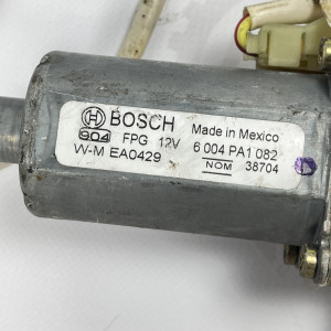 Склопідйомник задніх лівих дверей на Джип Гранд Чирокі WJ 55363285AD