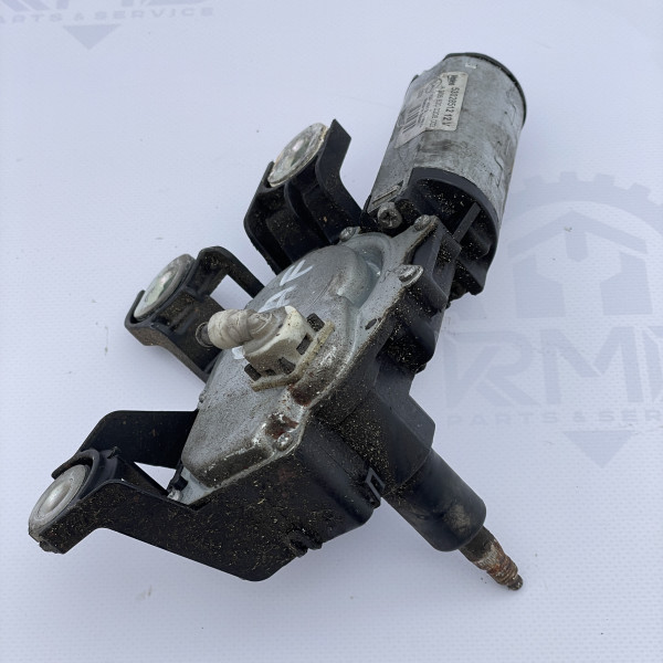 Мотор стеклоочистителя задней правой двери на Mercedes Sprinter W 903 A9068200208