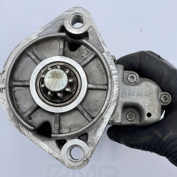 Стартер на Volkswagen Crafter 2.5 TDI 076911023A 0001125055