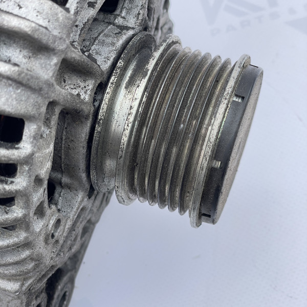 Генератор на Volkswagen Crafter 2.5 TDI 06F903023D 0124325130