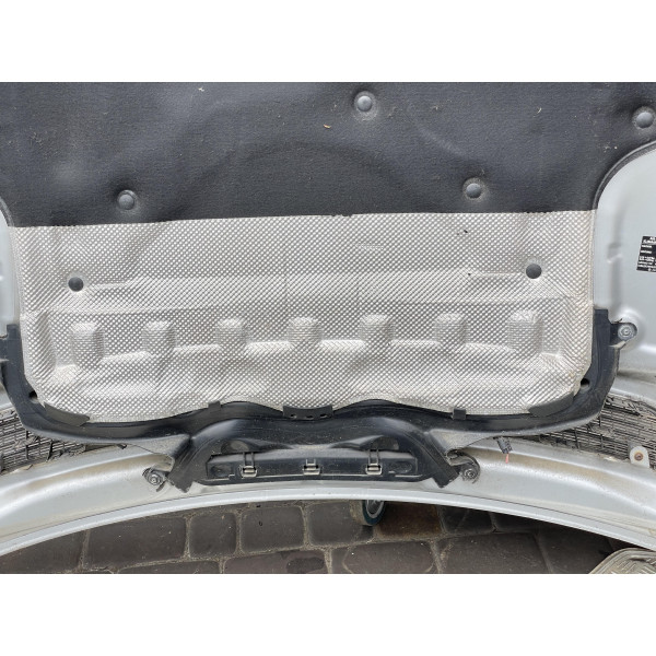 Капот серый на Mercedes Е-class W211