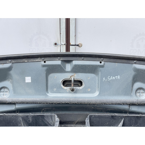 Капот на Hyundai Santa Fe