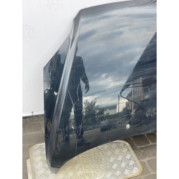 Капот черный на Kia Sportage