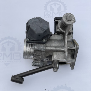 Дроссельная заслонка на Volkswagen Crafter 2.5 076128063A