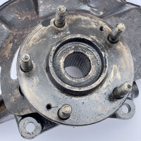 Цапфа левая 517152B050 ступица - кулак поворотный левый в сборе 517502B000 на Hyundai Santa Fe II