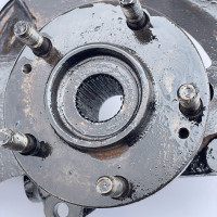 Цапфа правая 517162B050 - ступица - кулак поворотный правый на Hyundai Santa Fe II 517502B000