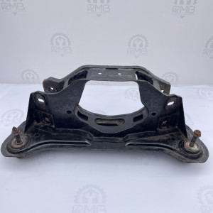 Балка задней подвески (подрамник) на Hyundai Santa Fe 4Х4 5540126500