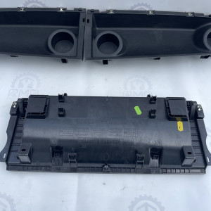 Комплект центрального бардачка на Mercedes Sprinter W 907 / W 910 A9106805900