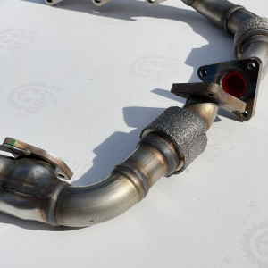 Випускний колектор А6421400909 лівий А6421400809 правий на Мерседес Спрінтер 3.0 OM642 V6 W906 W 907 