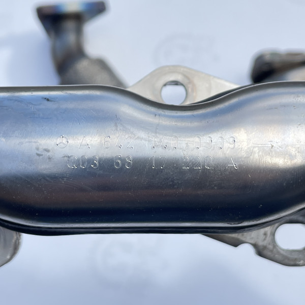 Випускний колектор А6421400909 лівий А6421400809 правий на Мерседес Спрінтер 3.0 OM642 V6 W906 W 907