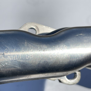 A6421400909 Колектор випускний лівий на Мерседес 3.0 OM642 V6 ML W164 W166 GL X164 X166 C W204 E W212 CLS C218 C219 S W221 W222 G W463 Vito Viano W639 GLE W166 GLS X166