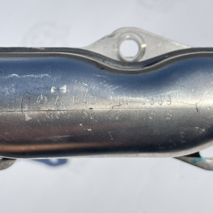 A6421400809 Колектор випускний правий на Мерседес 3.0 OM642 V6 ML W164 W166 GL X164 X166 C W204 E W212 CLS C218 C219 S W221 W222 G W463 Vito Viano W639 GLE W166 GLS X166