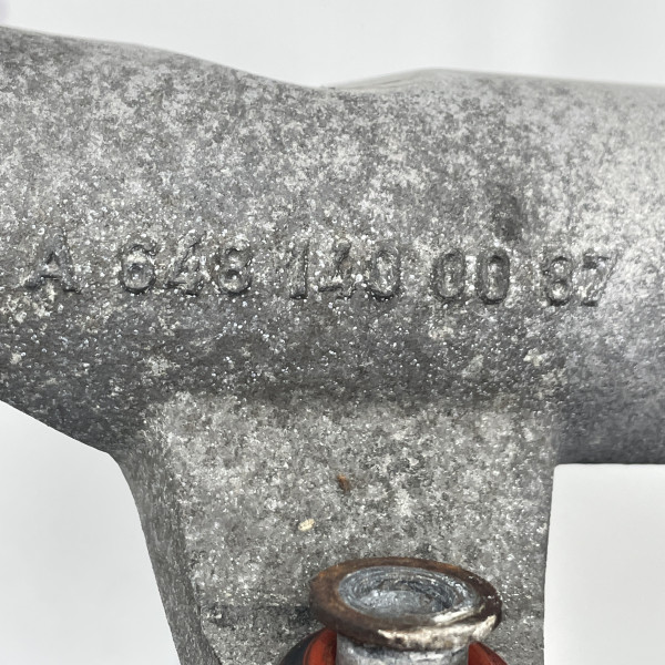 А6481400087 Патрубок турбіни (РЕЗОНАТОР) на Мерседес S320 W220 3.2 CDI ОМ648 А6481400087 Патрубок турбіни (РЕЗОНАТОР) на Мерседес S320 W220 3.2 CDI ОМ648