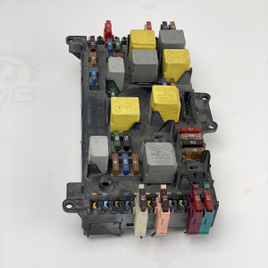 A6395450401 Блок запобіжників на Мерседес Віто - Віано W639 2.2 - 3.0 CDI