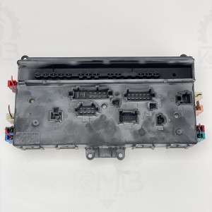 A6395450401 Блок запобіжників на Мерседес Віто - Віано W639 2.2 - 3.0 CDI