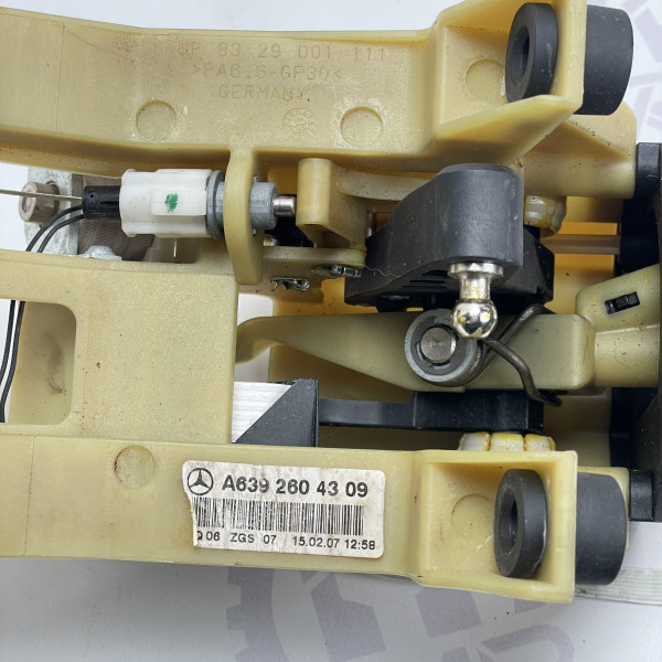 Кулиса автомат (селектор АКПП) на Mercedes Vito Viano W639 2.2 3.0 CDI A6395450432