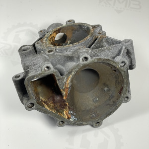 Корпус водяного насоса (термостата) на Mercedes Sprinter 2.9 TDI OM602 TDI A6032010701