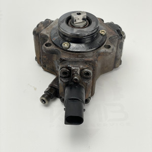 Паливний насос високого тиску (ТНВД) на Мерседес Спрінтер Віто 2.2 CDI OM 611 A6110700701