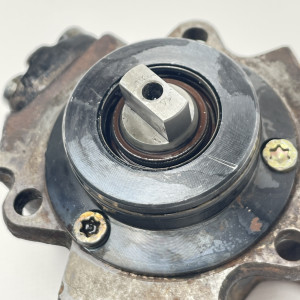 Паливний насос високого тиску (ТНВД) на Мерседес Спрінтер Віто 2.2 CDI OM 611 A6110700701