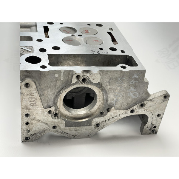 Головка блока цилиндров (ГБЦ) на Mercedes E-Class W210 S-Class W220 3.2 CDI OM613 R6130160301