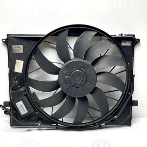 A2205000293 Вентилятор охолодження двигуна на Мерседес S320 S-class W220 3.2 850 Вт A2205002404