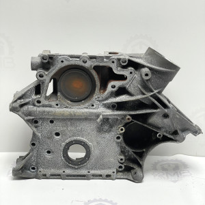 А6110151302 Передняя крышка двигателя на Mercedes W903 W904 2.2 2.7 CDI