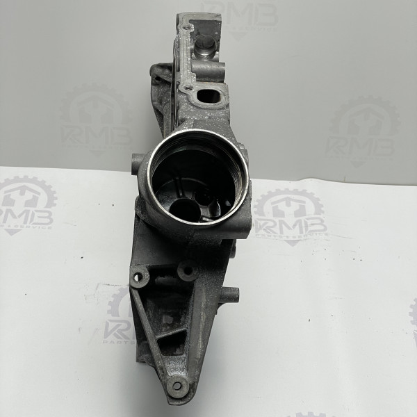 А6110151302 Передняя крышка двигателя на Mercedes W903 W904 2.2 2.7 CDI