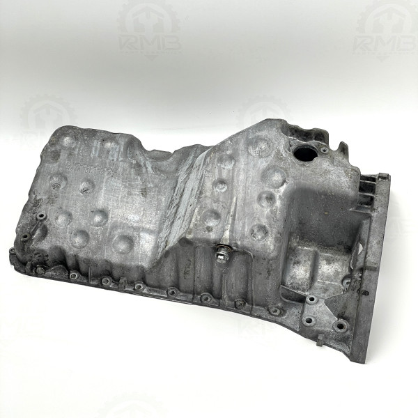 R6460141802 Масляный поддон двигателя на Mercedes C220 C-Class W203 E-Class E220 W211 2.2 CDI OM646