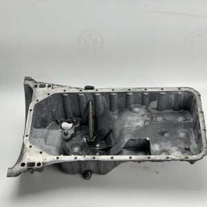 R6460141802 Масляный поддон двигателя на Mercedes C220 C-Class W203 E-Class E220 W211 2.2 CDI OM646