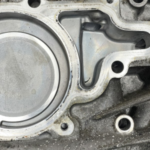 A6460150602 Передняя крышка двигателя на Mercedes 2.2 OM646 2.7 OM647 3.2 OM648