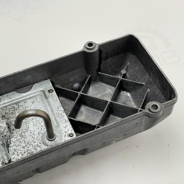 A6020161405 Клапанная крышка на Mercedes Sprinter 2.9 TDІ 312 - 412 OM602