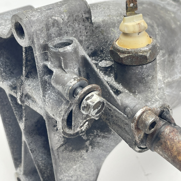 6011803110 Корпус масляного фильтра на Mercedes Sprinter 312 - 412 2.3 - 2.9 TDI OM601 - OM602