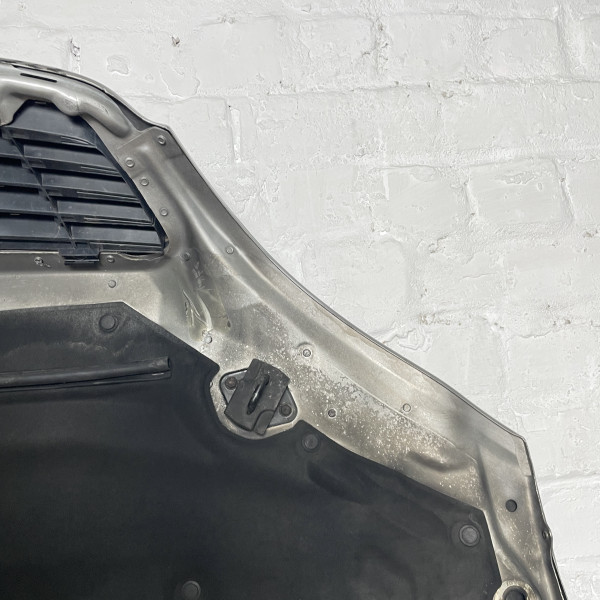 Капот серый, идеально подходит на Mercedes S-Class W220 1998–2003 (до рестайлинга)