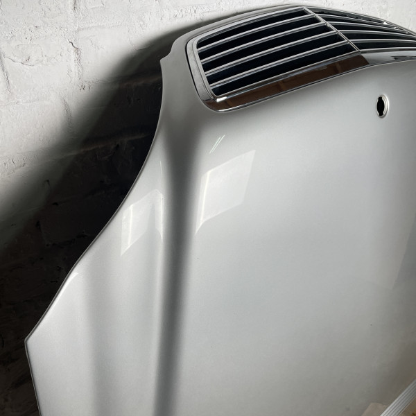 Капот серый, идеально подходит на Mercedes S-Class W220 1998–2003 (до рестайлинга)