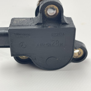 A0061532828 Датчик уровня масла в поддоне на Mercedes 2.2 2.7 3.2 CDI