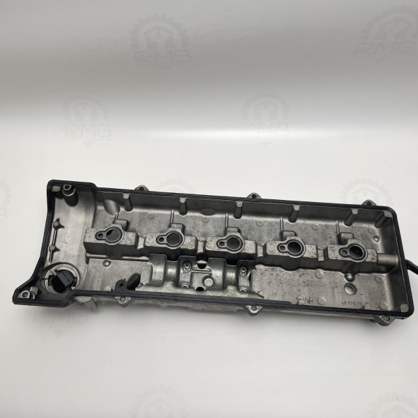 A6120160305 – Крышка клапанная 2.7 CDI OM612 на Mercedes 216 - 316 - 416 - 616