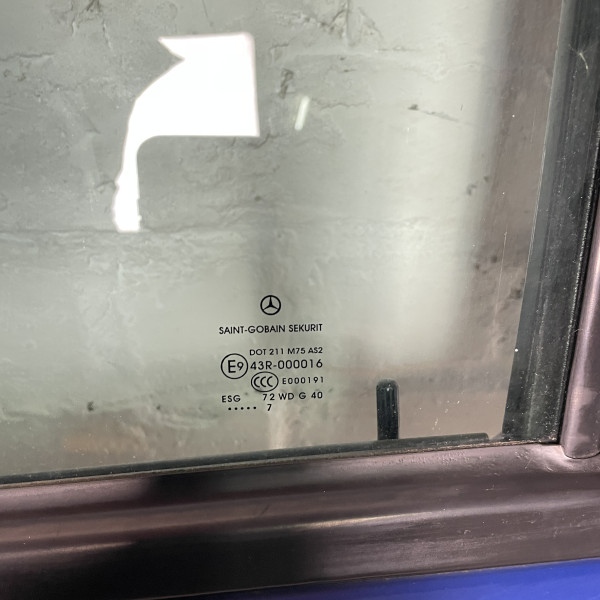 Дверь передняя левая на Mercedes Vito Viano W639 111 112 115