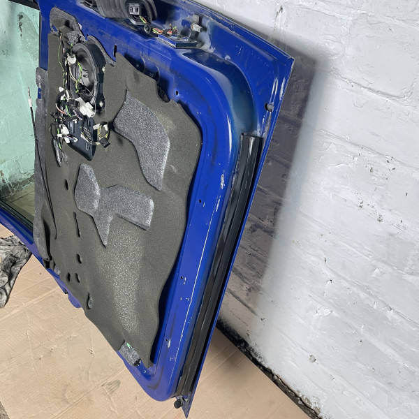 Дверь передняя левая на Mercedes Vito Viano W639 111 112 115