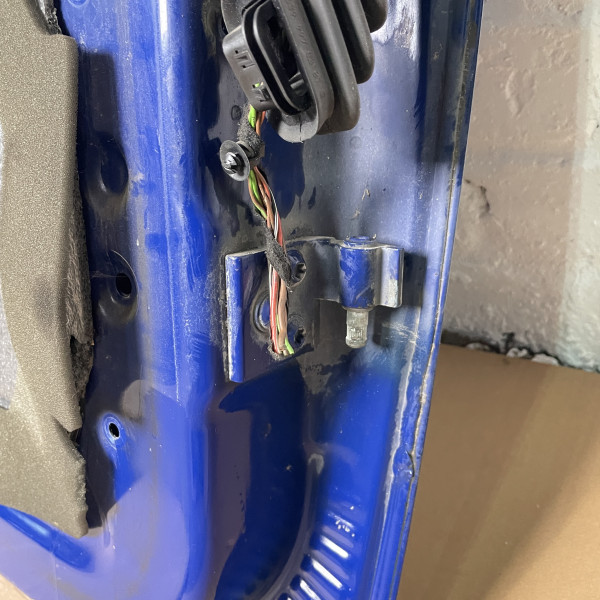 Дверь передняя левая на Mercedes Vito Viano W639 111 112 115