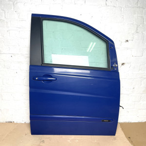 Дверка передня права на Мерседес Віто / Віано W639 111 112 115