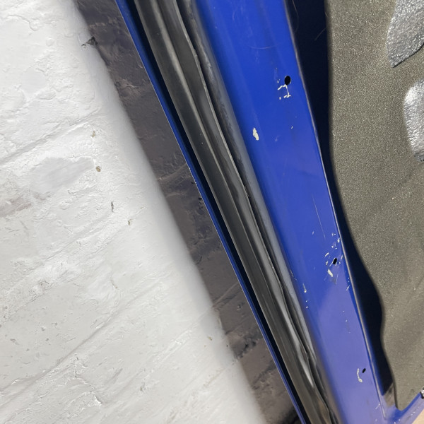 Дверь передняя правая на Mercedes Vito / Viano W639 111 112 115