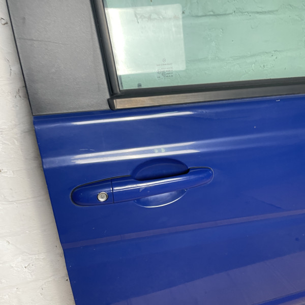 Дверь передняя правая на Mercedes Vito / Viano W639 111 112 115