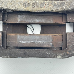 A6394230198 – Супорт задній лівий на Мерседес Віто / Віано W639