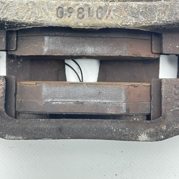 A6394230198 – Супорт задній лівий на Мерседес Віто / Віано W639