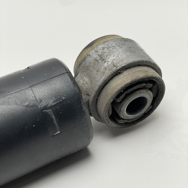 A6393262400 Амортизатор задний на Mercedes Vito / Viano W639